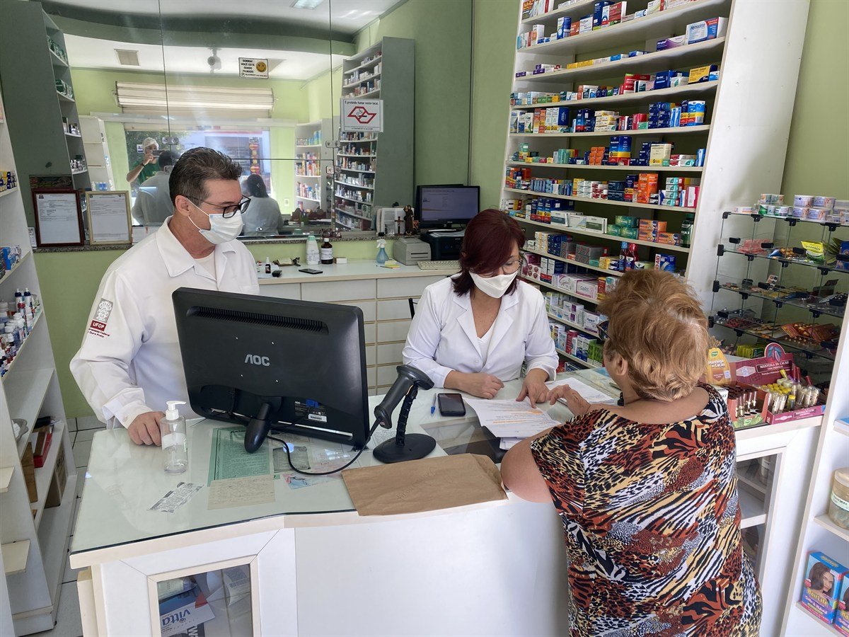 Avaliação e triagem técnica da prescrição médica no atendimento da Pharma & Cia